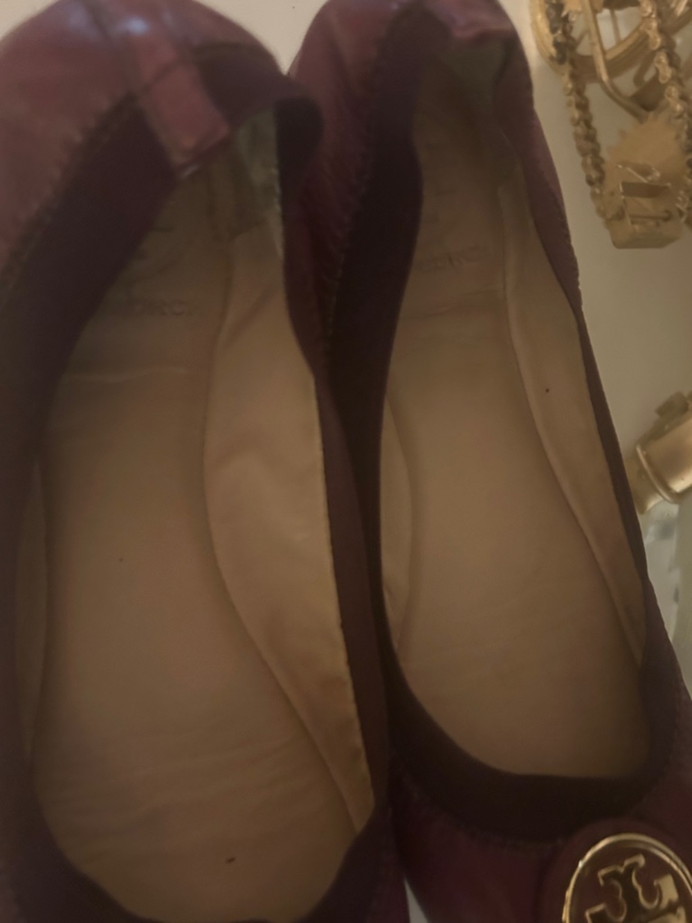 Tory Burch Wine Burgundy Leather Logo Ballet Flats - Picture 4 of 6
